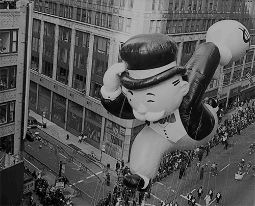 monopoly man at macys parade