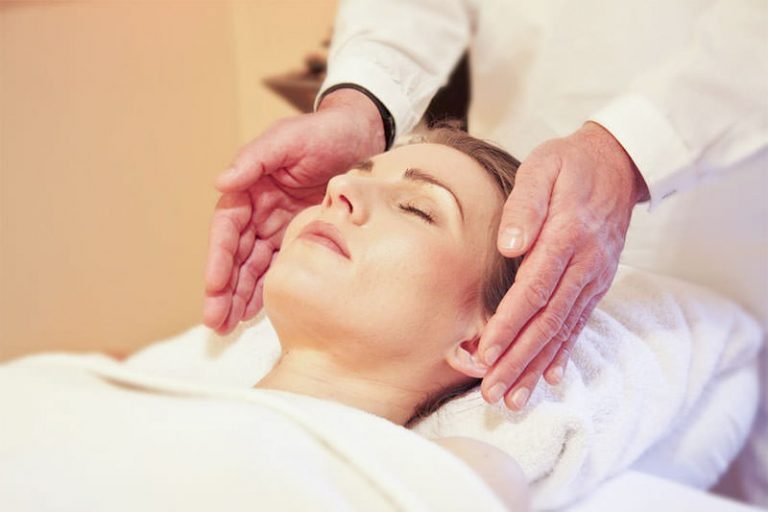 Reiki – Your Ultimate Mini Guide